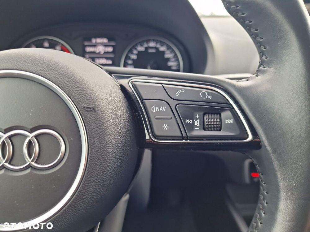 Audi A3 Sportback 35 TFSI S tronic - 29