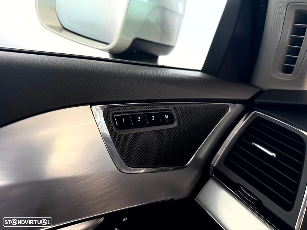 Volvo XC 90 2.0 T8 PHEV Excellence AWD - 48