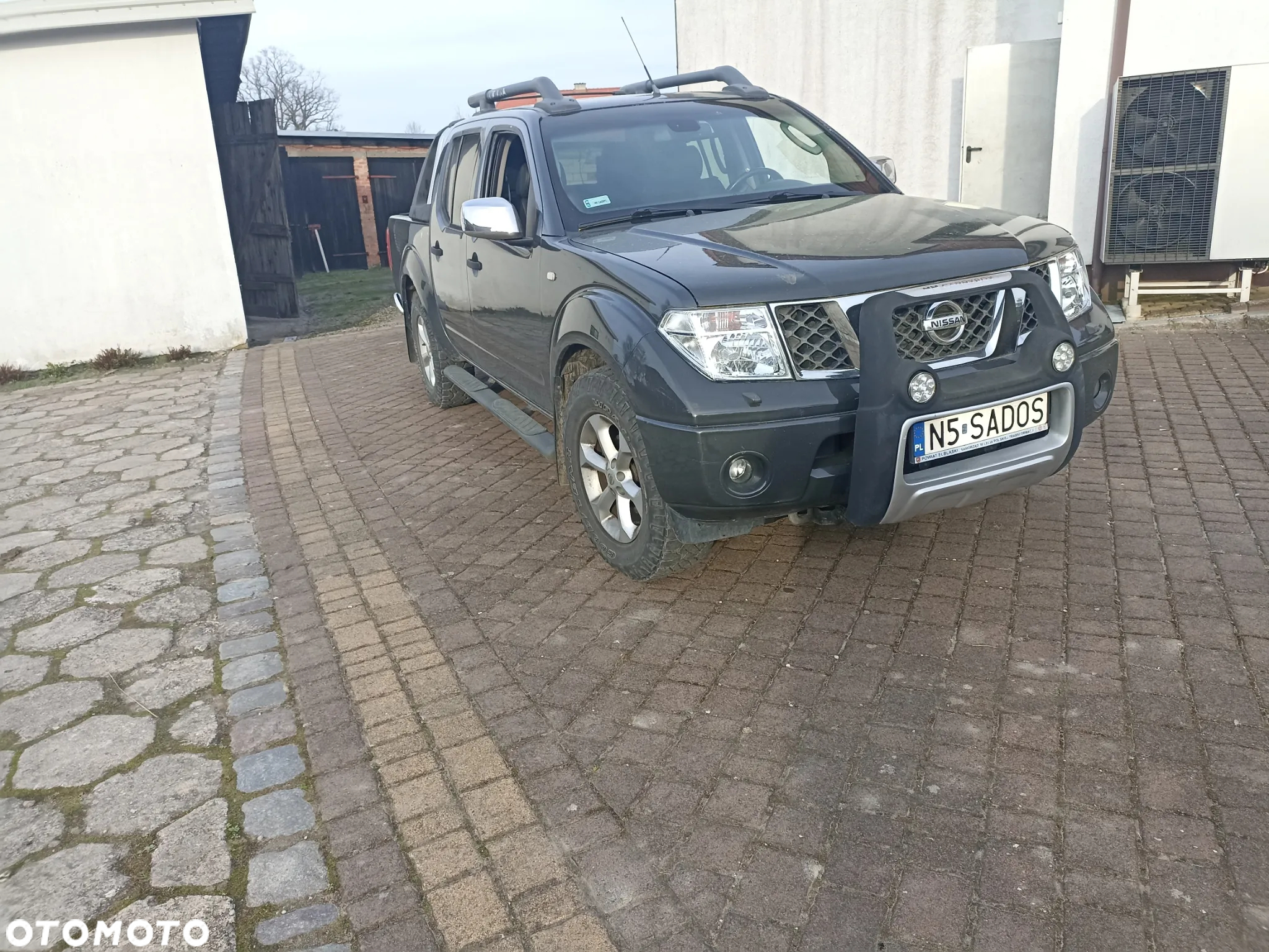Nissan Navara - 2