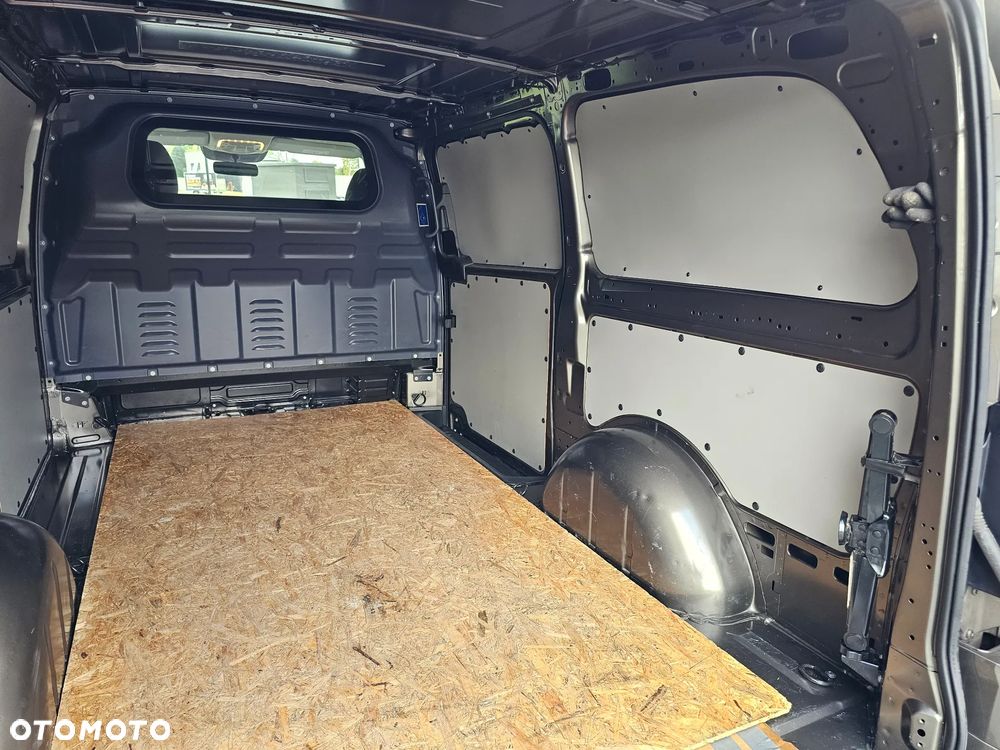 Mercedes-Benz Vito - 27