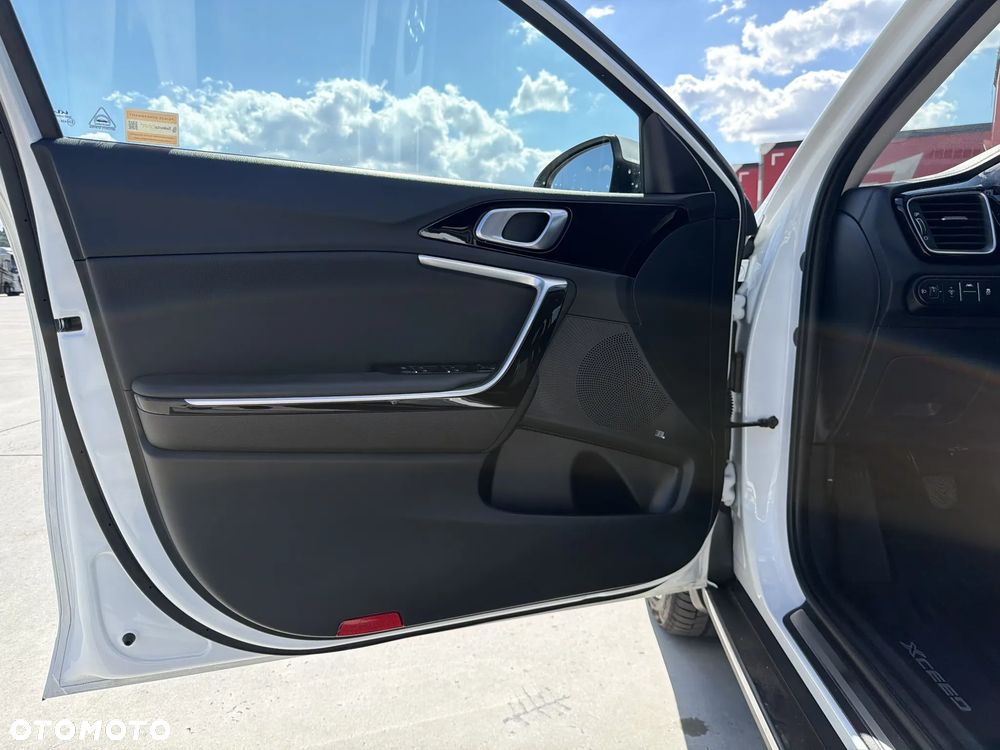 Kia XCeed 1.5 T-GDI Business Line - 11