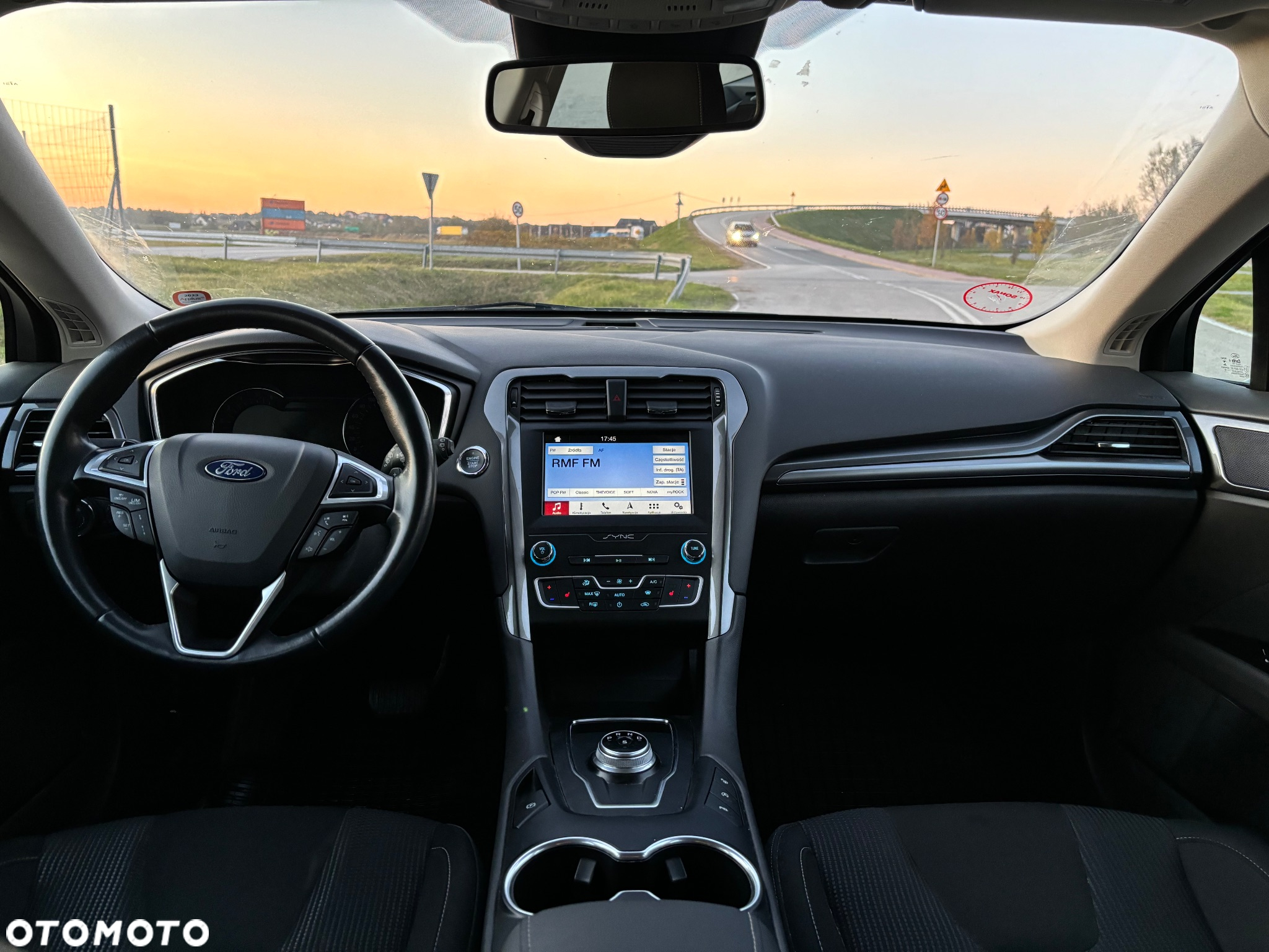 Ford Mondeo Turnier 2.0 EcoBlue Titanium - 17