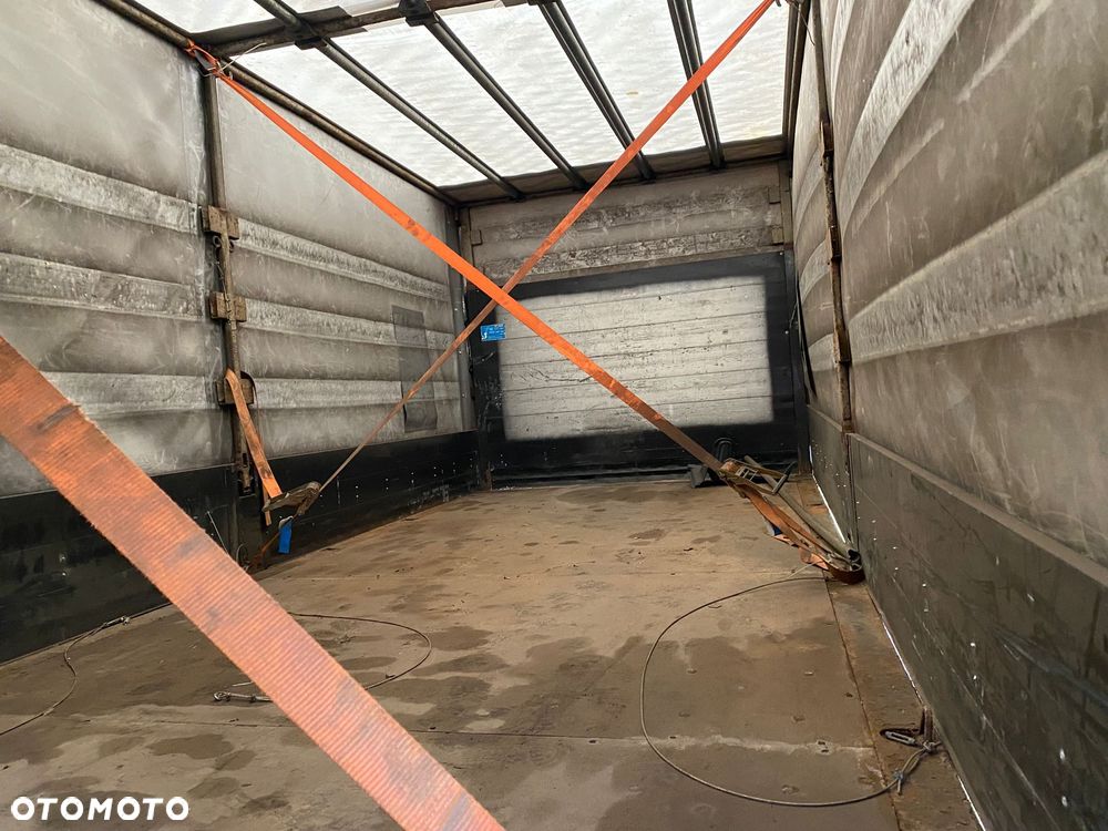 Zabudowa plandeka 6,20 m MAN Mercedes DAF IVECO - 6