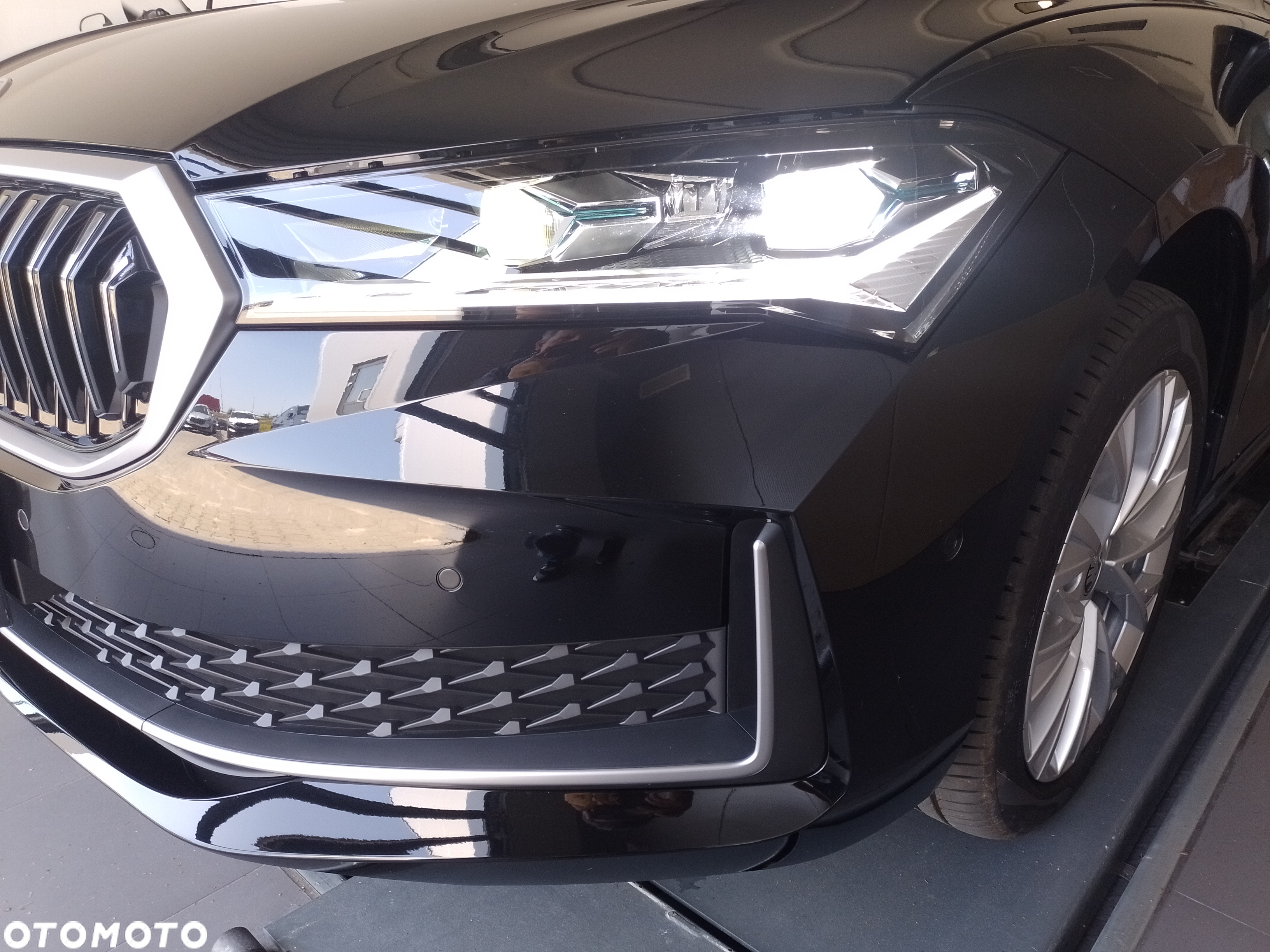 Skoda Superb 2.0 TSI L&K DSG - 26