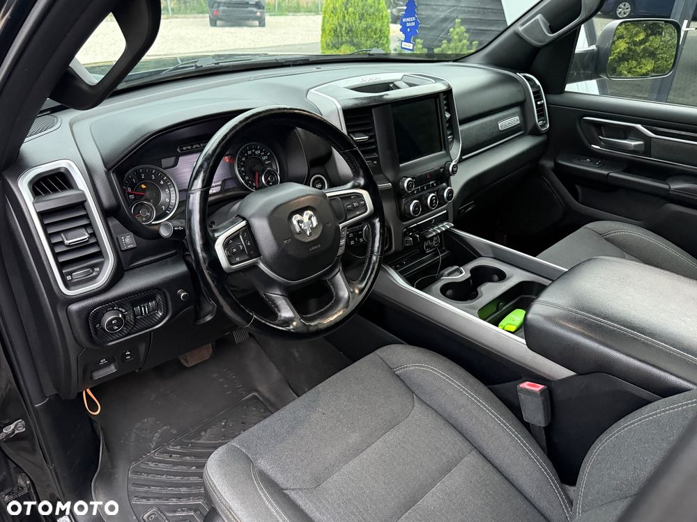 RAM 1500 - 12
