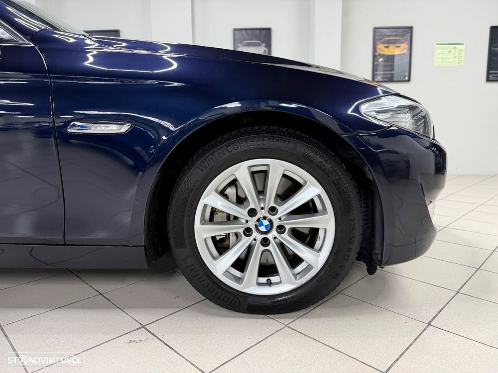 BMW 528 i Auto - 3