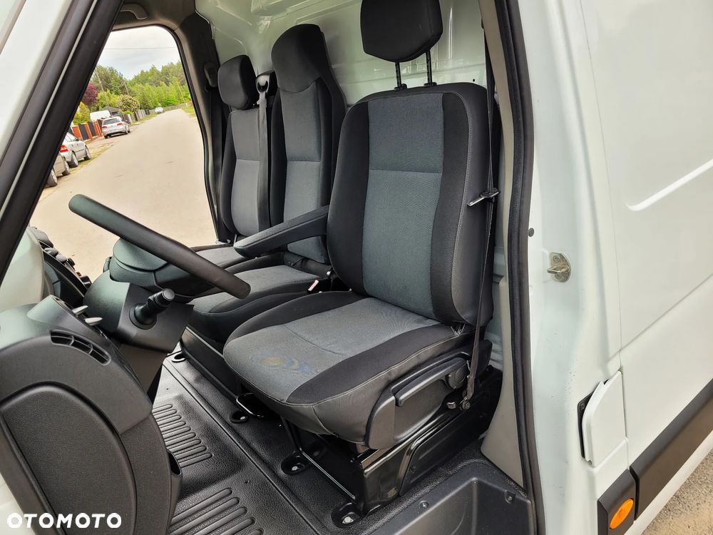 Renault Master - 24