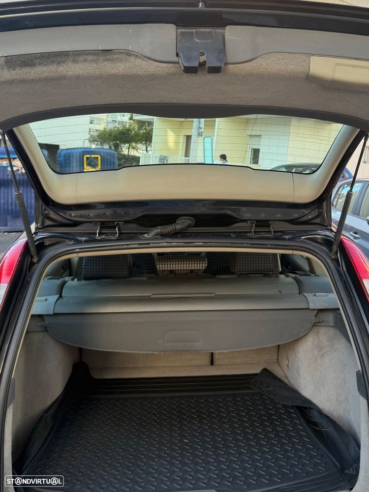 Volvo V50 2.0 D Nível 2 - 9