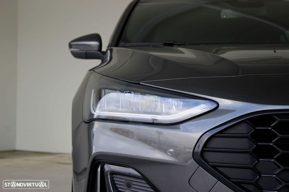 Ford Focus SW 1.0 EcoBoost MHEV ST-Line X Aut. - 3