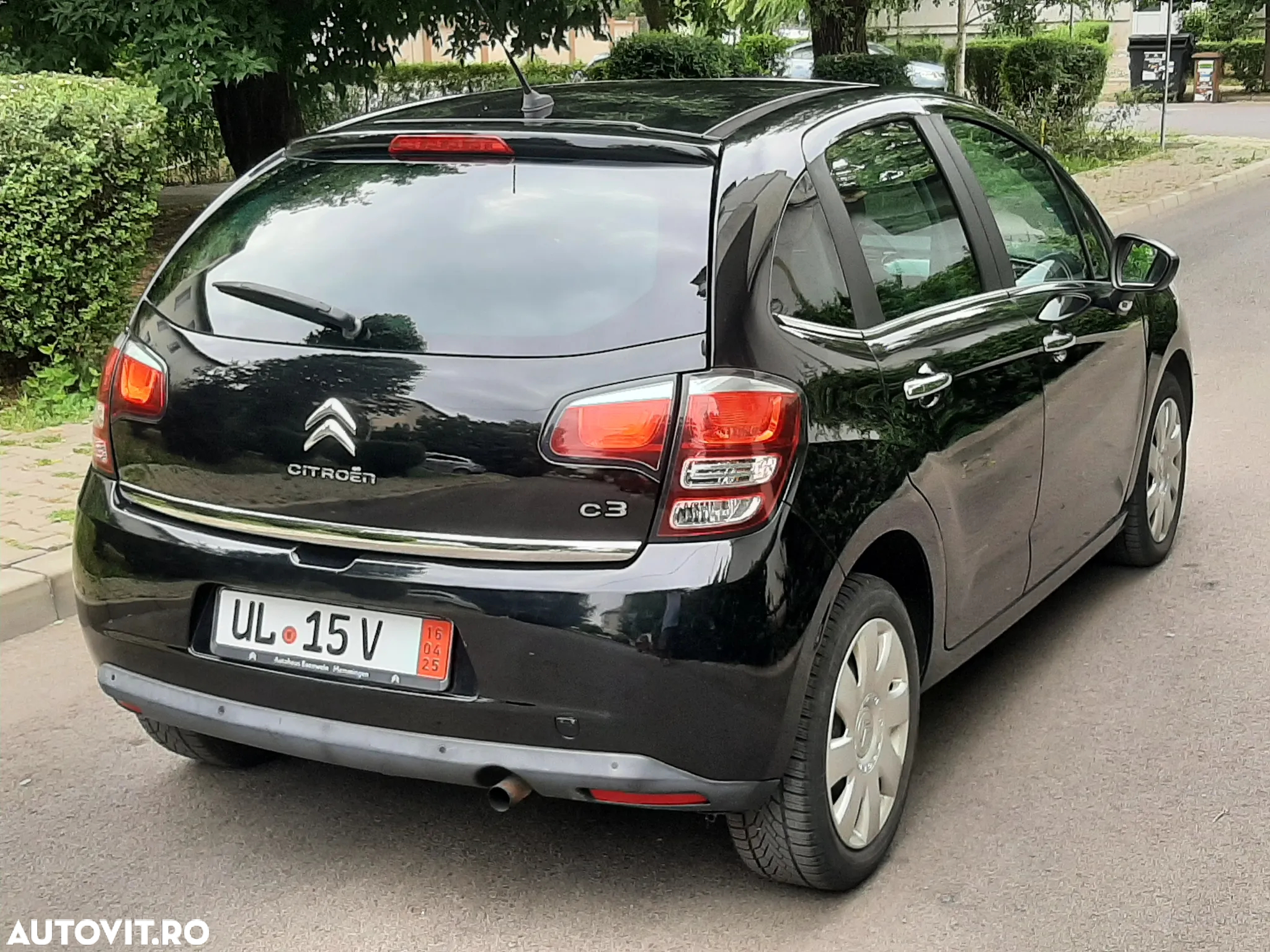 Citroën C3 1.2 PureTech BVM Shine - 4