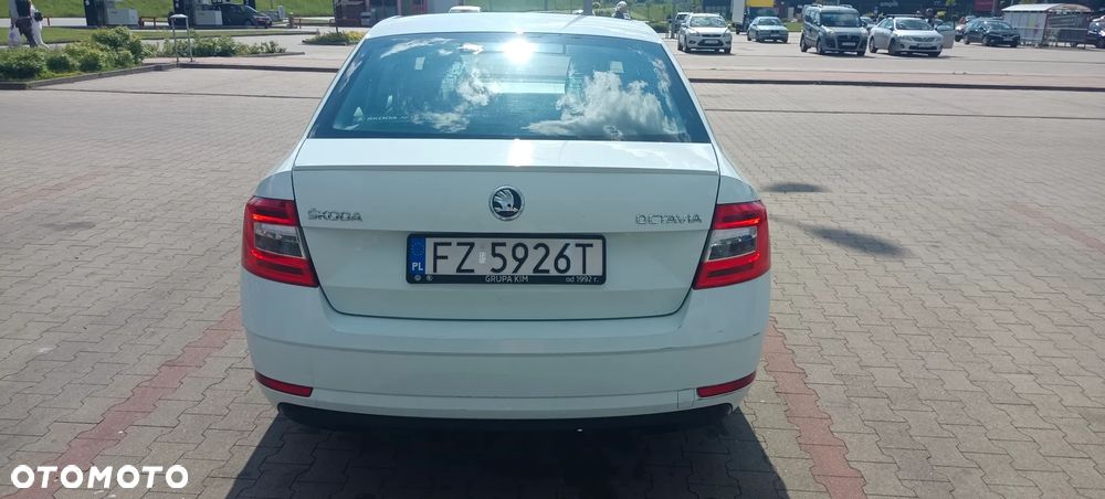 Skoda Octavia 1.5 TSI ACT Active - 8