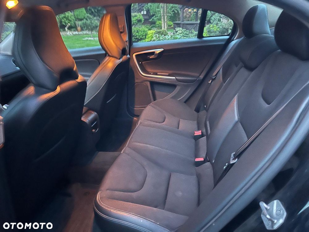 Volvo S60 D3 Kinetic - 11