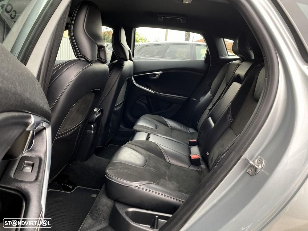 Volvo V40 1.6 D2 Eco R-Design - 31