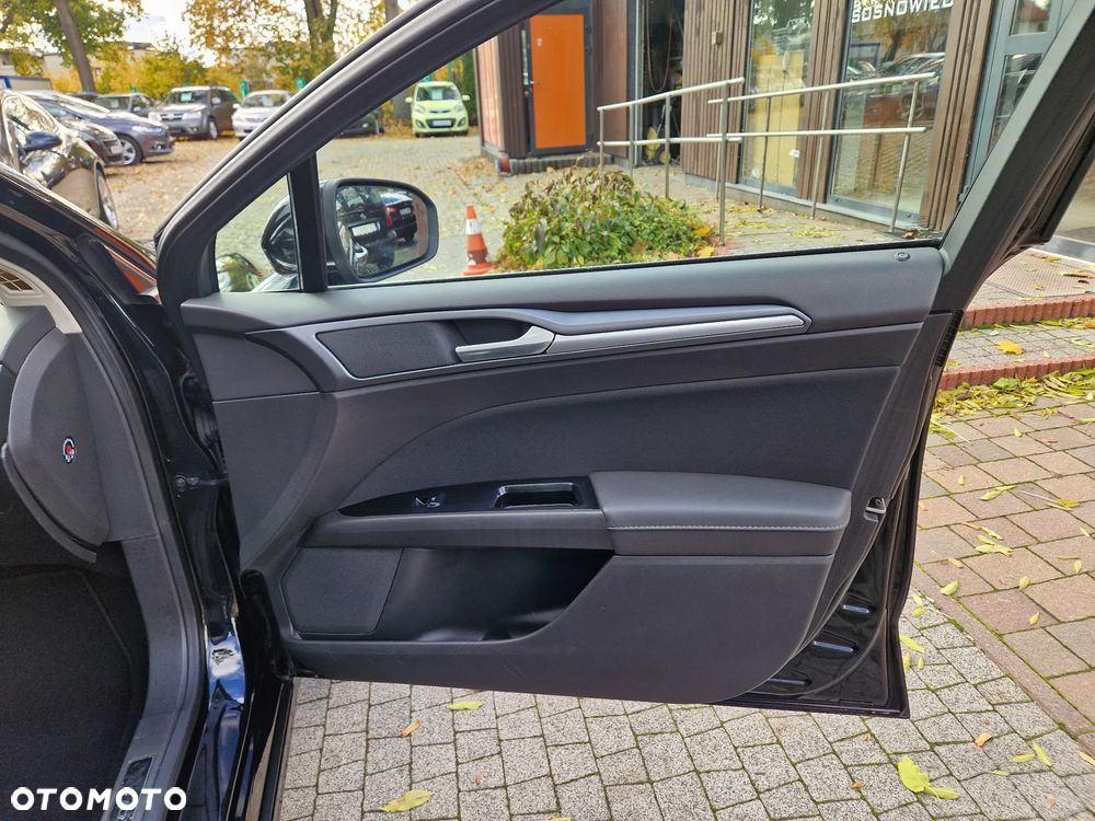 Ford Mondeo Turnier 2.0 TDCi Start-Stopp Titanium - 37