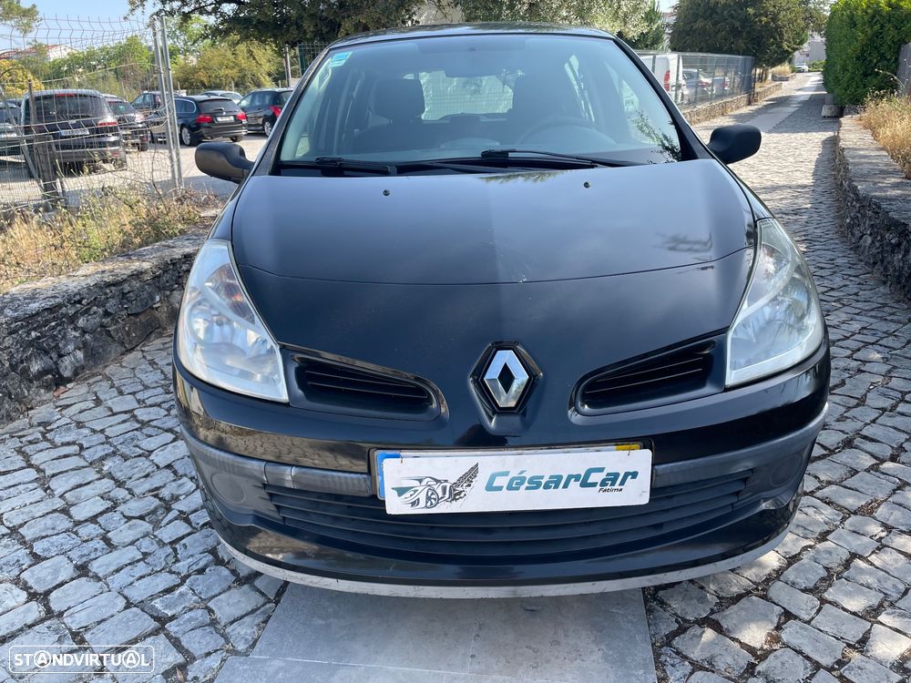 Renault Clio 1.2 16V Confort - 2