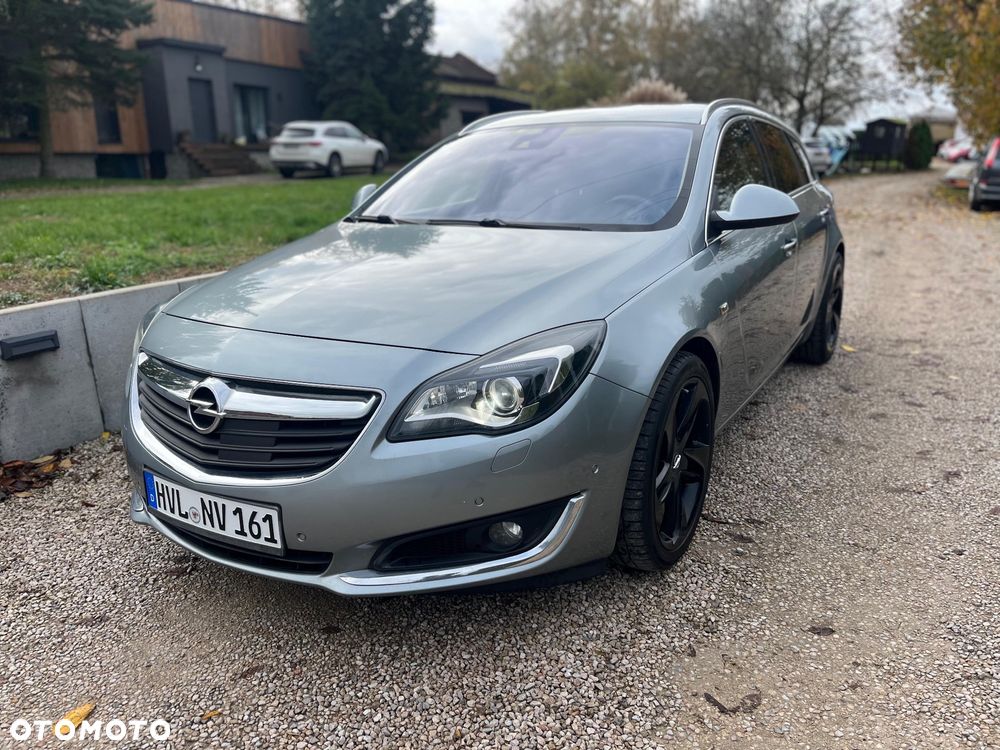 Opel Insignia - 1