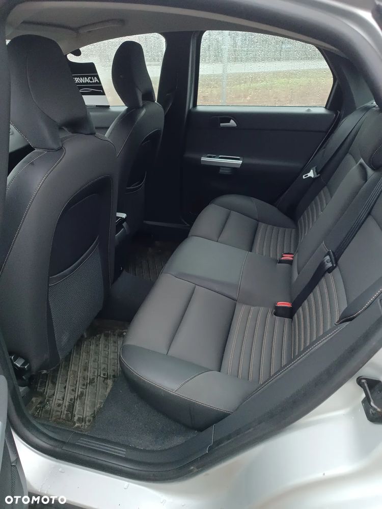 Auto na części - VOLVO S40 II 1.6 WSZYSTKIE CZĘŚCI  SILNIK SKRZYNIA Lakier 492 Silnik Skrzynia Drzwi Klapa Zderzak Lampa Lusterko Szyba Szyberdach Panorama Deska Kokpit Sterownik Moduł Czujnik Licznik Wyświetlacz Kierownica - 11