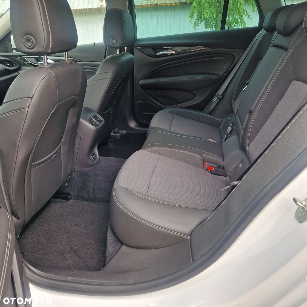 Opel Insignia 2.0 CDTI Cosmo S&S - 24
