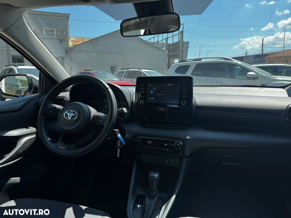 Toyota Yaris - 9