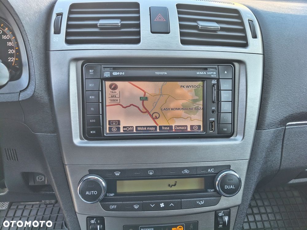Toyota Avensis Touring Sports 1.8 Executive - 26