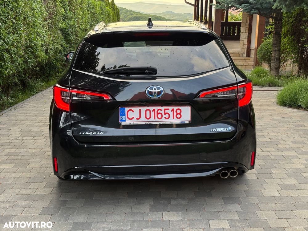 Toyota Corolla - 5