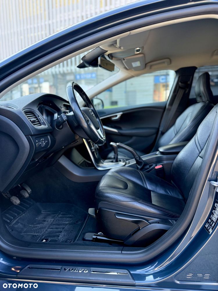 Volvo V40 D2 Drive-E SCR Momentum - 23