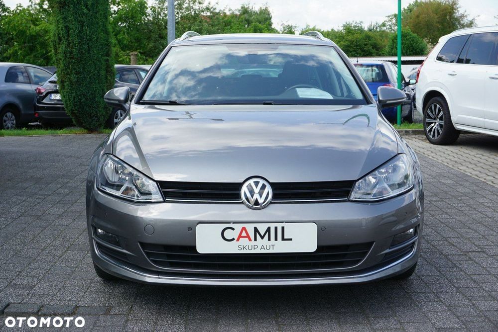 Volkswagen Golf - 2