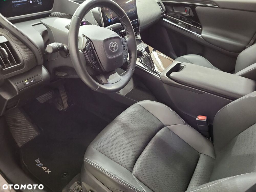 Toyota bZ4X 71.4kWh Executive - 11