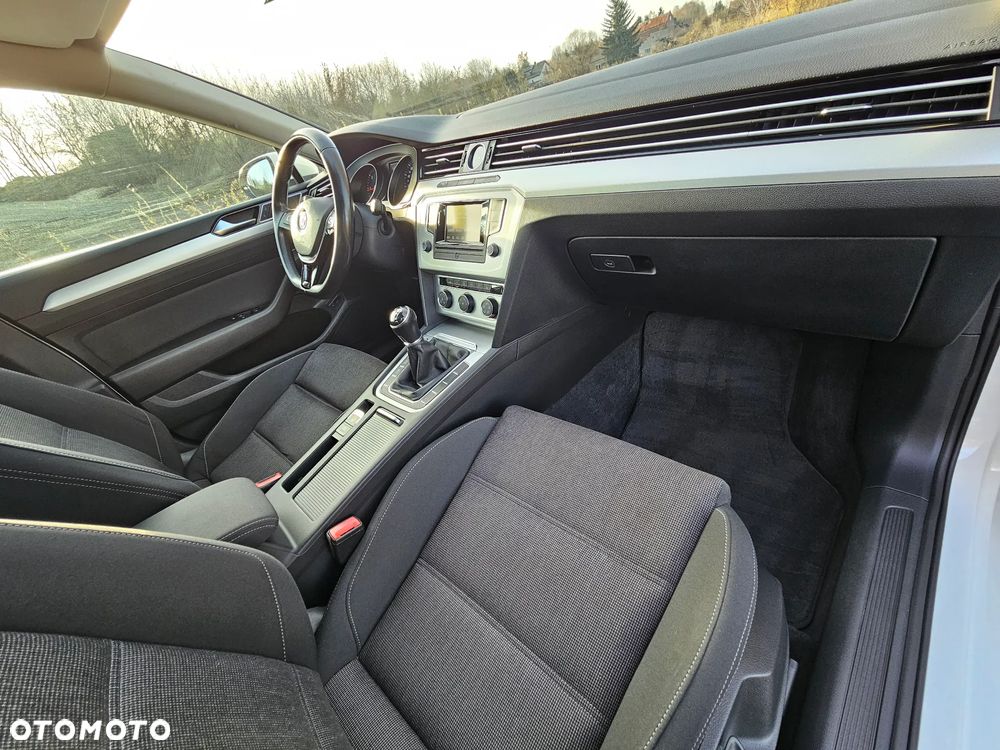 Volkswagen Passat 2.0 TDI BMT Comfortline - 33