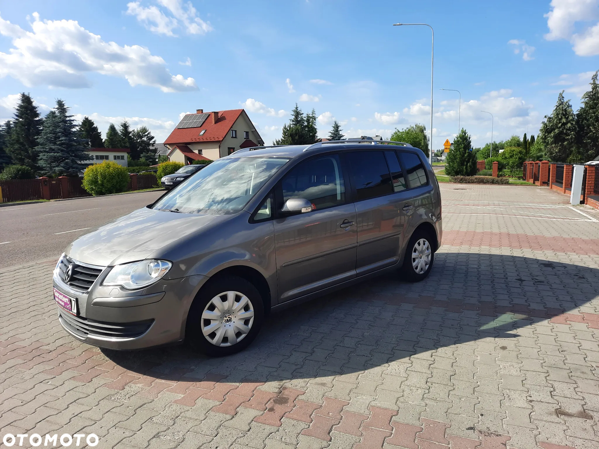 Volkswagen Touran 1.9 TDI Conceptline - 3