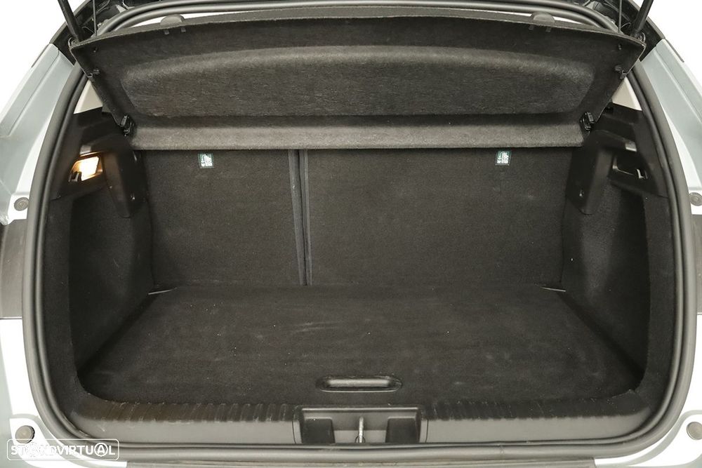 Renault Captur 1.0 TCe Techno Bi-Fuel - 24