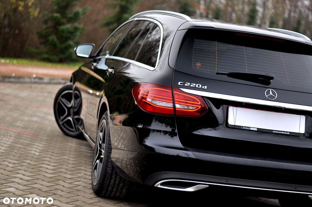 Mercedes-Benz Klasa C 220 d 9G-TRONIC AMG Line - 13