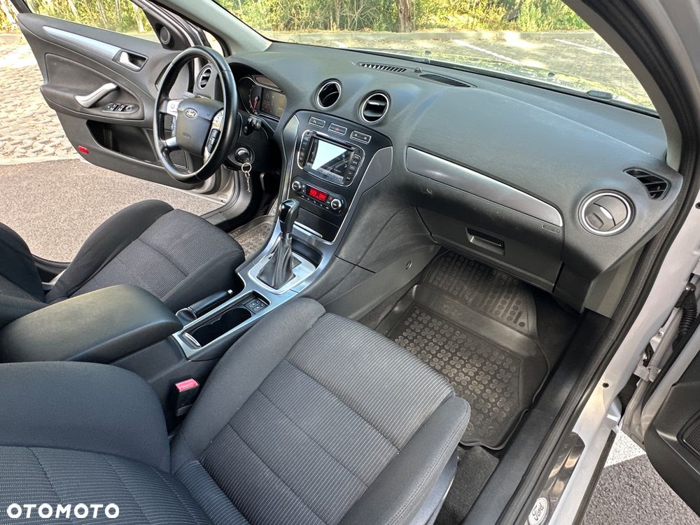 Ford Mondeo 2.0 EcoBoost Titanium X - 23