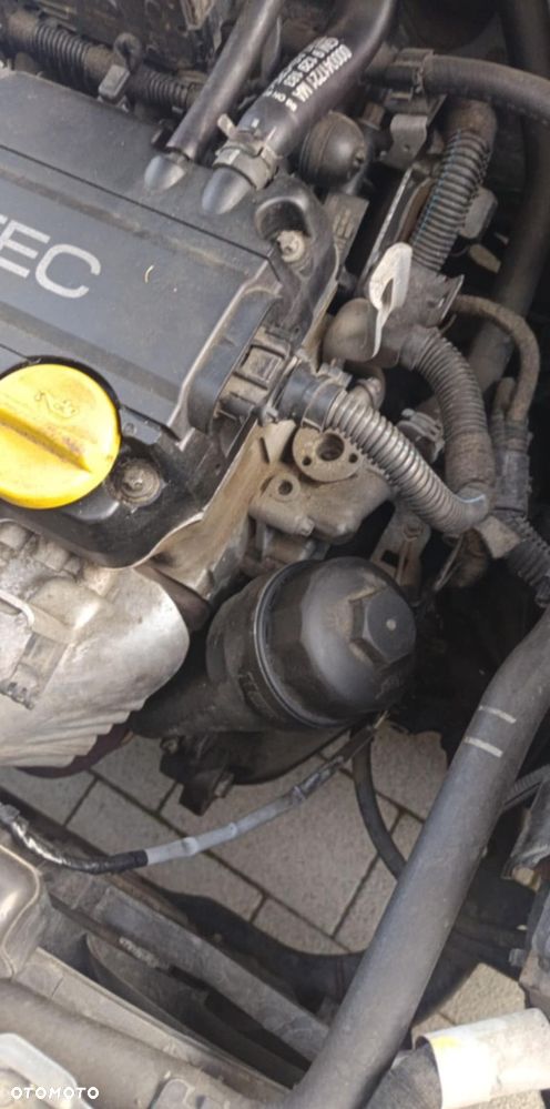 Opel Corsa 1.2 16V - 9