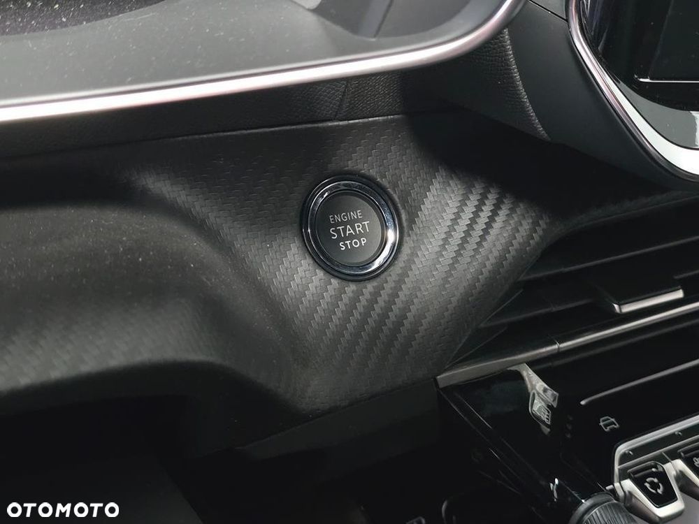 Peugeot 2008 PureTech mHEV GT E-DCS6 - 9