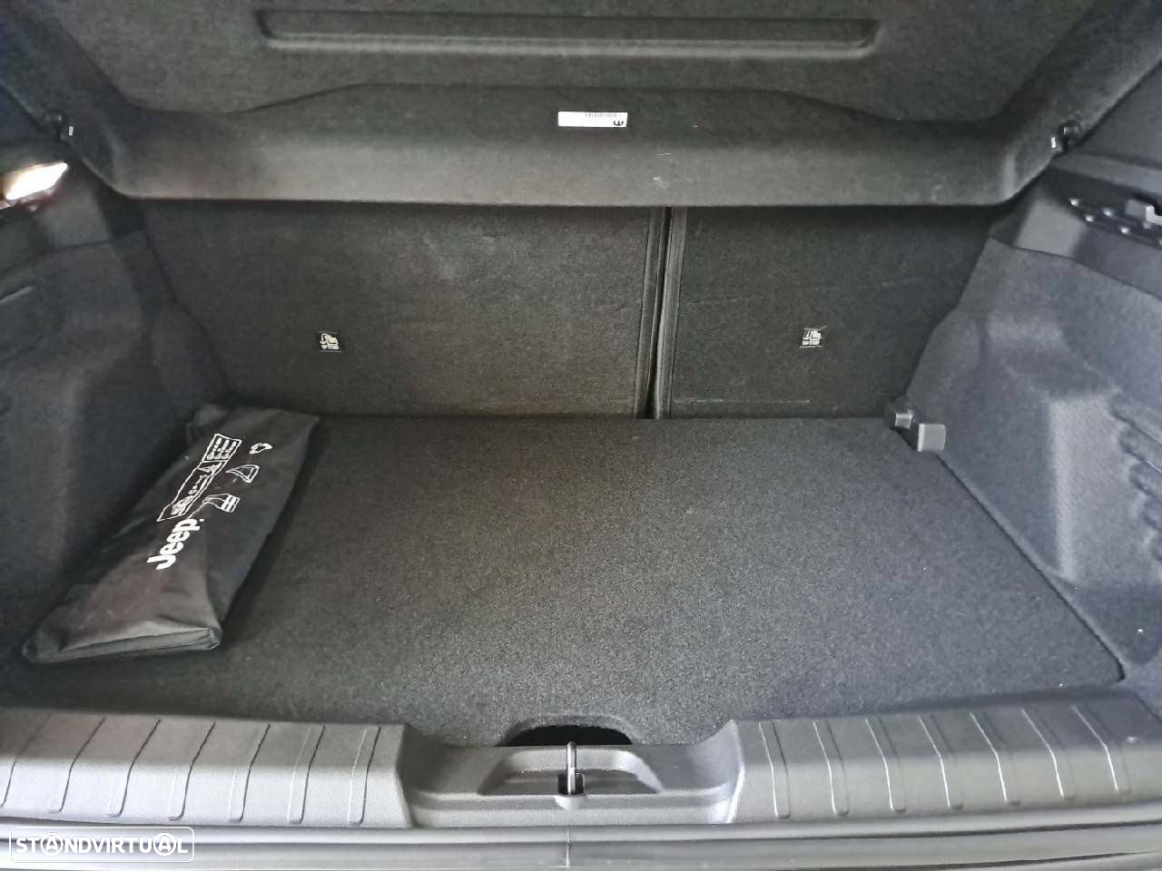 Jeep Avenger 1.2 GSE T3 Summit - 6