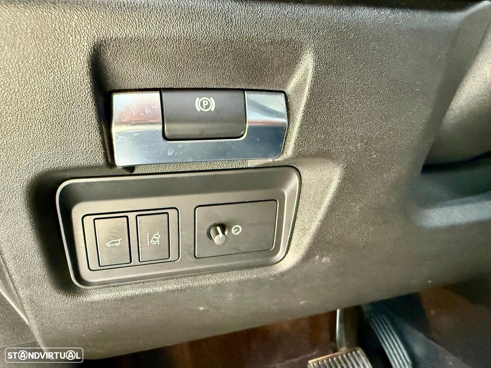 Jaguar E-Pace 2.0 i4D R-Dynamic S AWD Aut. - 23