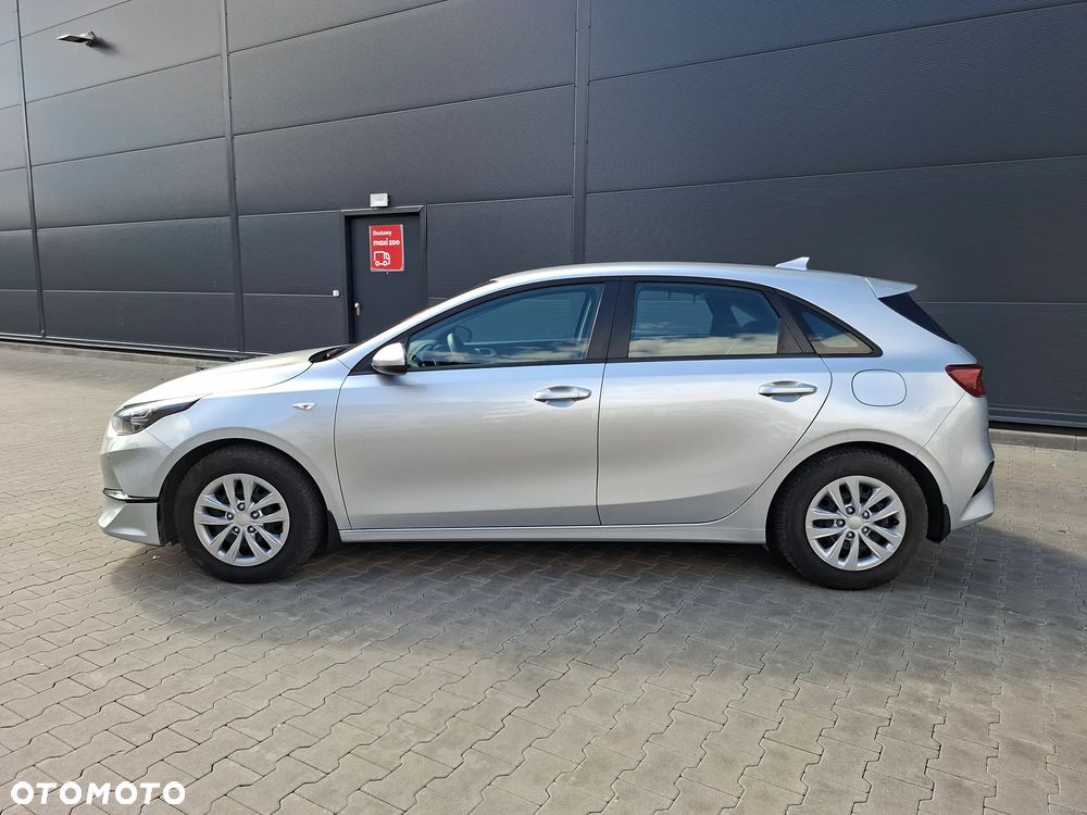 Kia Ceed 1.5 T-GDI M - 9
