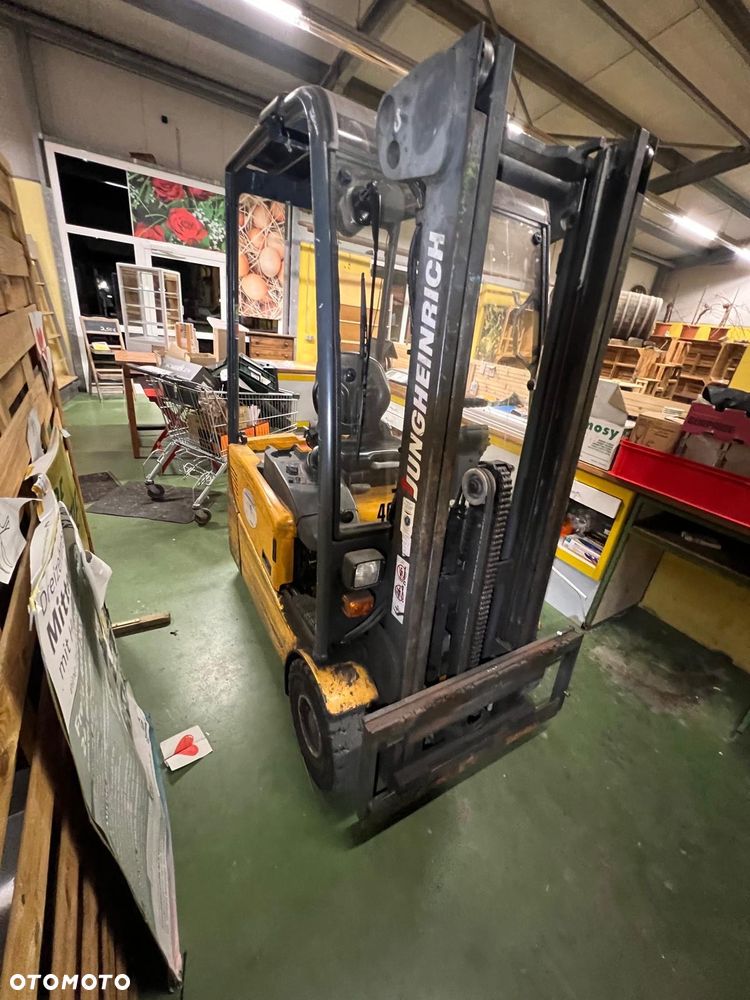 Jungheinrich 8 PzS 1000 - 2