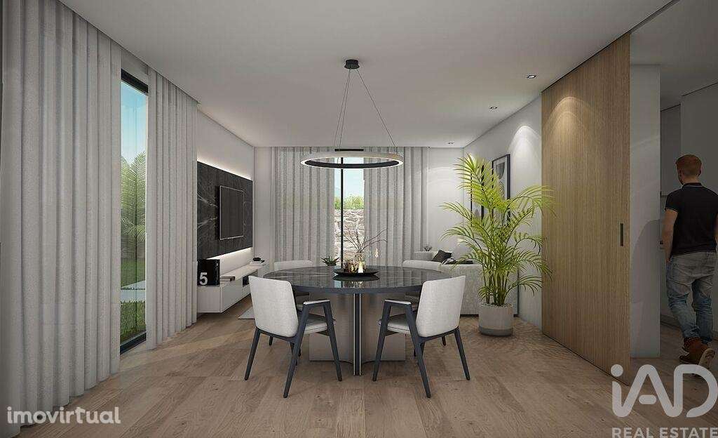 Casa / Villa T3 em Monte Córdova de 200,00 m2 - Grande imagem: 3/12