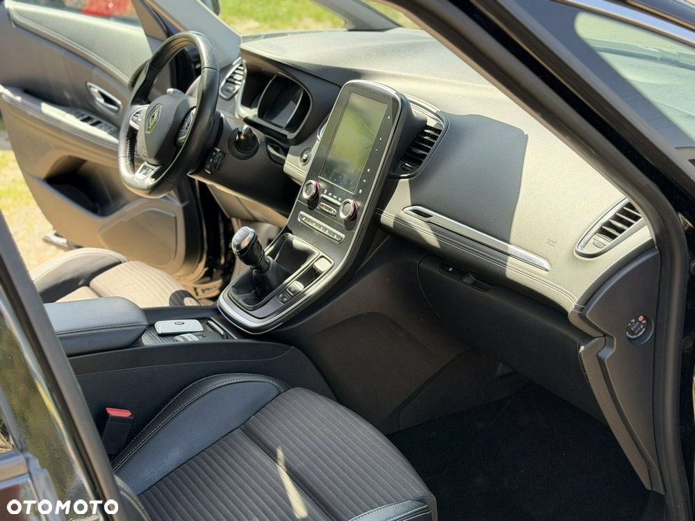 Renault Scenic - 17
