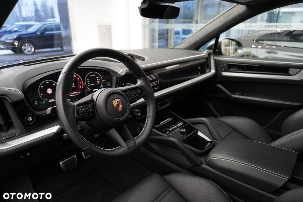 Porsche Cayenne - 25