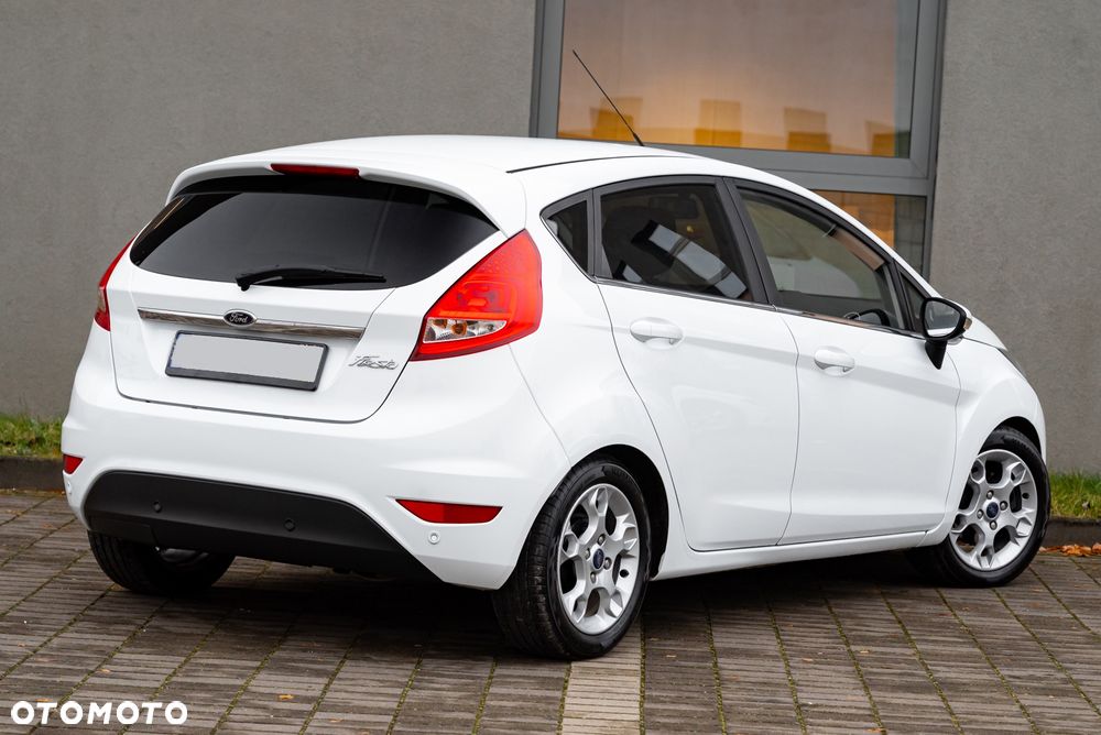 Ford Fiesta 1.6 Ti-VCT Titanium - 11