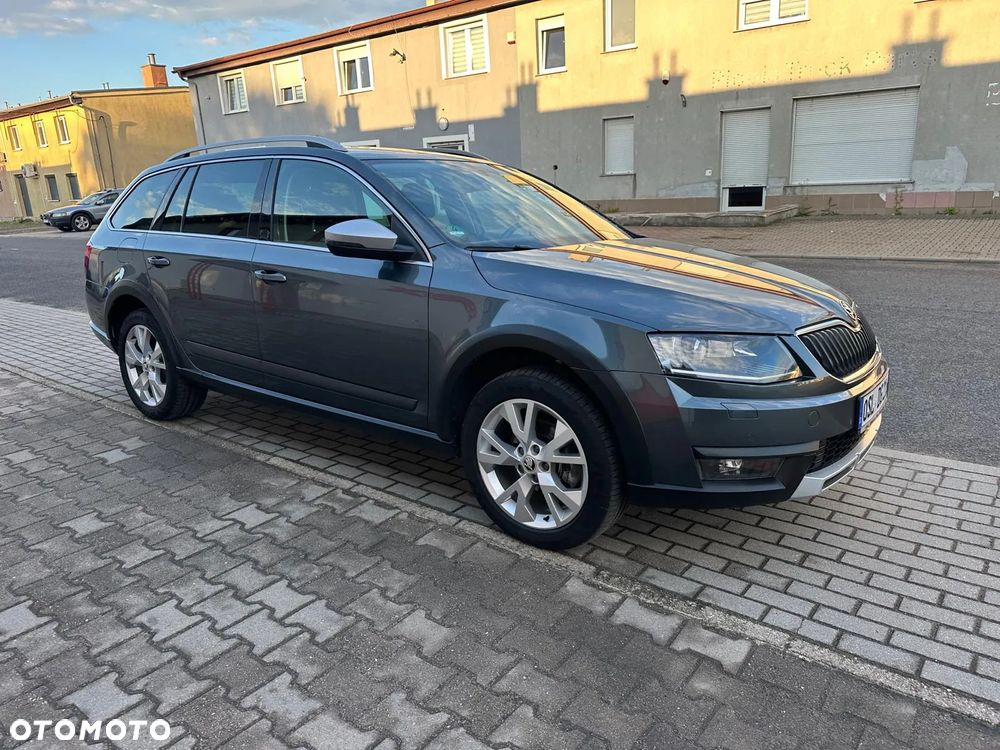 Skoda Octavia Scout 2.0 TDI 4x4 - 9