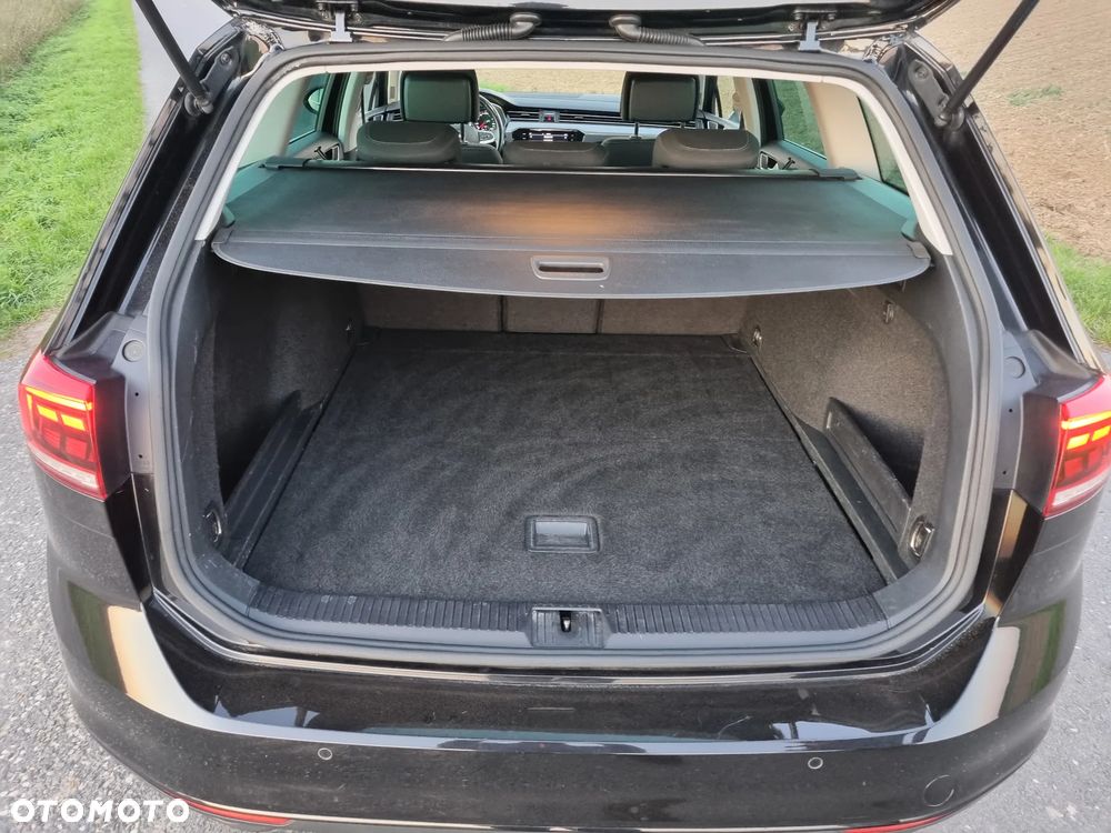 Volkswagen Passat 2.0 TDI (BlueMotion Technology) DSG Comfortline - 10
