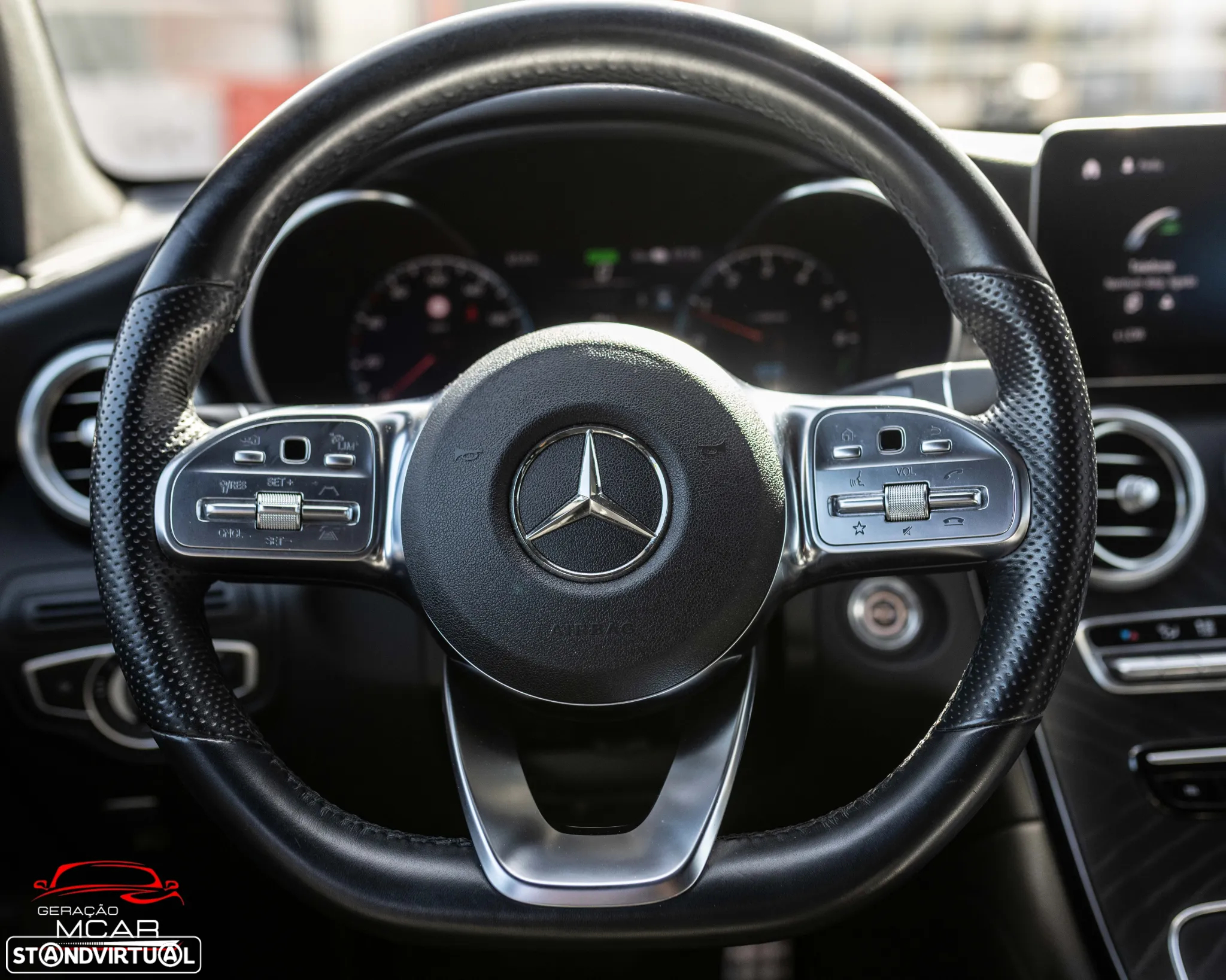 Mercedes-Benz GLC 300 Coupe e 4Matic - 14