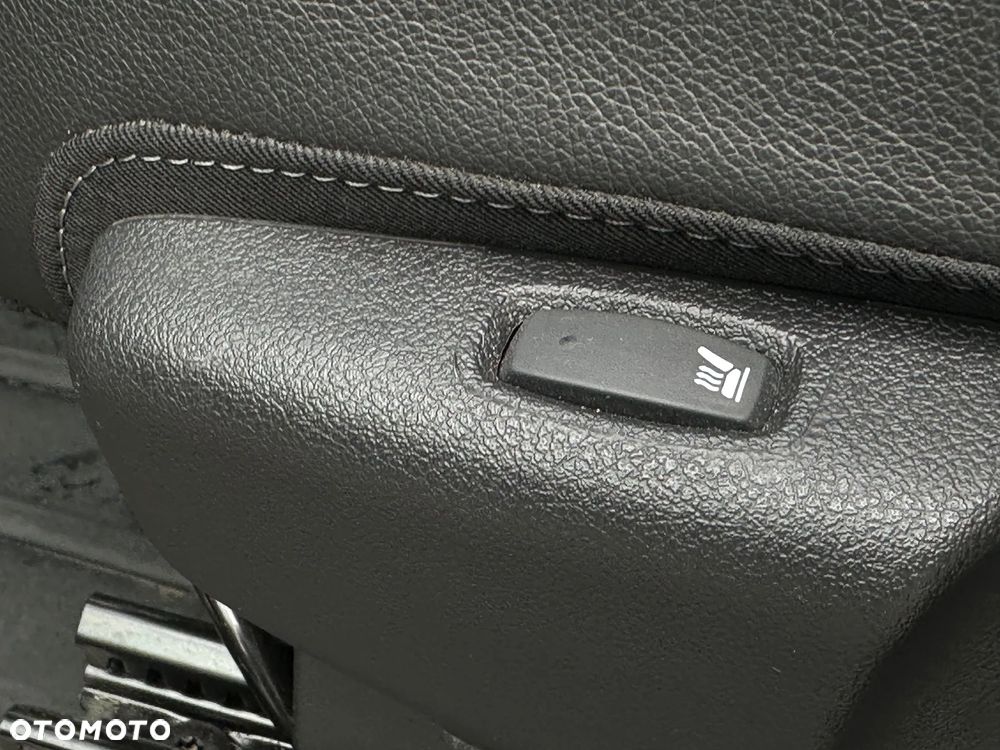 Renault Trafic 2.0 dCi EDC - 13