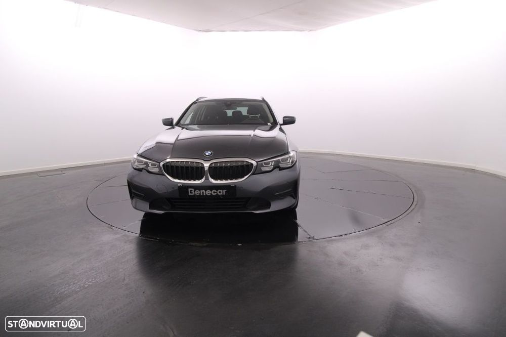 BMW 330 e Touring Auto - 12