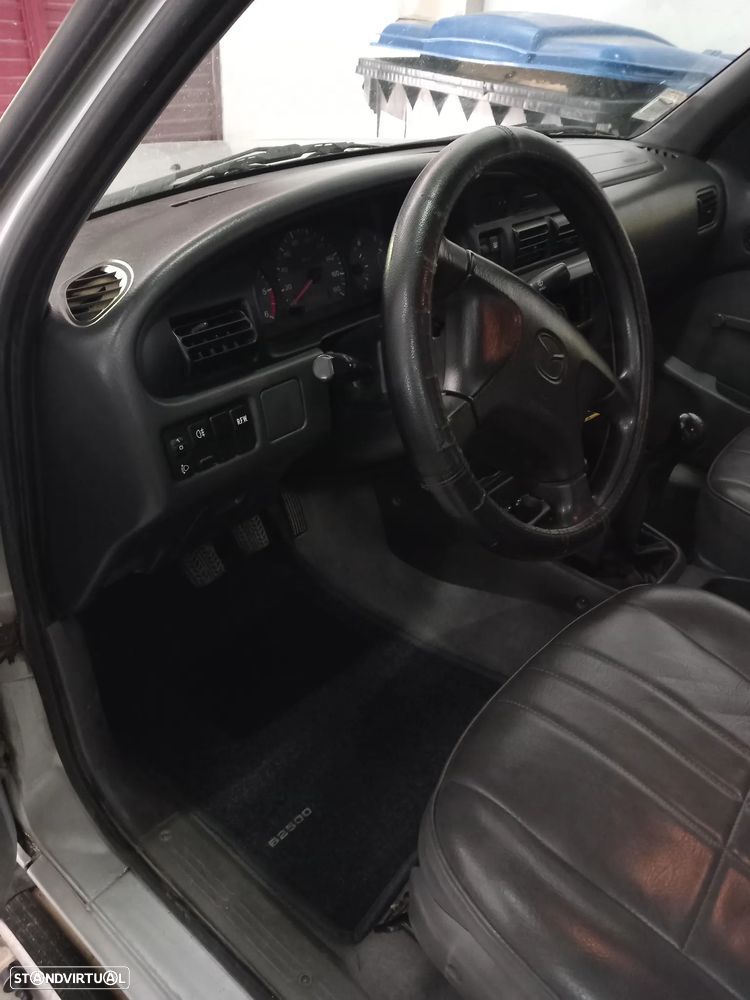 Mazda B 2500 2.5 TD Cab Longa - 8