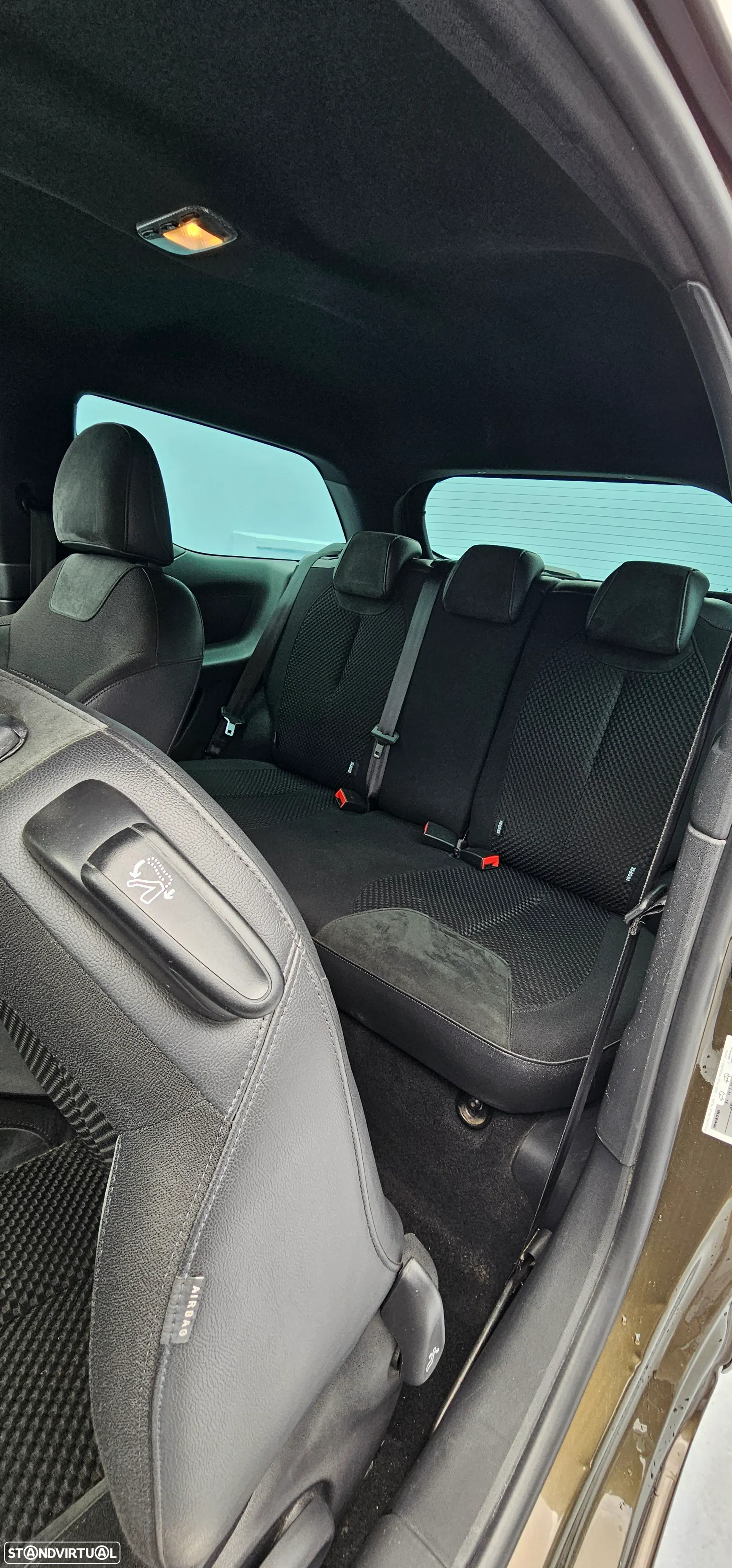 Citroën DS3 1.6 HDi Airdream Sport Chic - 9